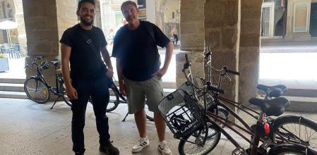 Varios ciudadanos han recibido por parte del Ayuntamiento bicicletas eléctricas de forma gratuita por participar en el experimento&nbsp;