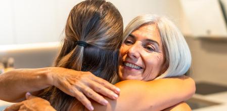 El vínculo entre abuelos y nietos puede fomentarse si hay intención en ello, con propuestas y maneras de relacionarse