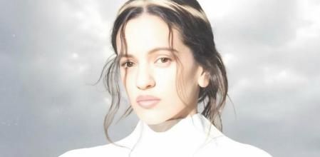 Rosalía simula ser una monja en su nuevo álbum ‘Lux’, donde promete una nueva era&nbsp;