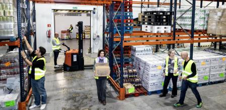 El almacén del Banc dels Aliments de Barcelona ayer esperando llenarse 