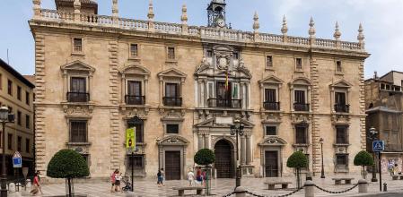 Una madre justifica ante el juez a su novio tras atacar este a su hija con una estufa