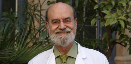 El doctor Ros ha coordinado una revisión sobre el papel de los alimentos en el riesgo cardiovascular. 