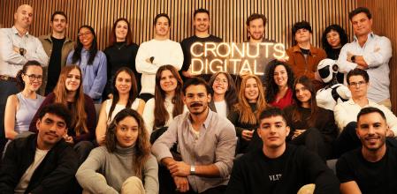 Los cofundadores de Cronuts.Digital, Albert Puig, Eduard Vivar y Borja Planells y su equipo
