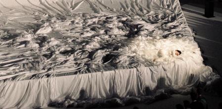 La 'listening party' de Rosalía a la sala oval del MNAC