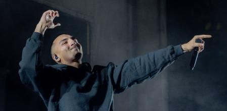 El cantante y rapero Morad durante su concierto en el WiZink Center.&nbsp;