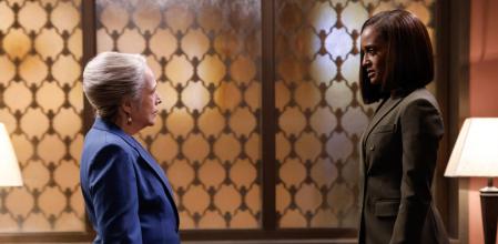 La amistad (o no) con Olympia (Skye P. Marshall) es el corazón de la serie.