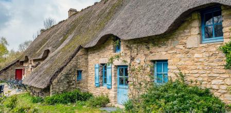 Antiguas casas con techos de paja de Saint-Lyphard