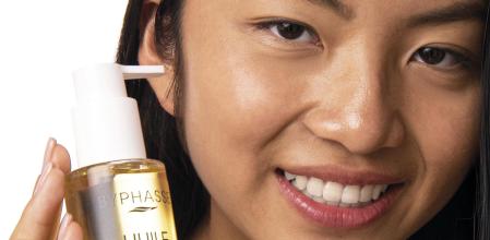 El aceite limpiador facial ofrece una higiene respetuosa y accesible