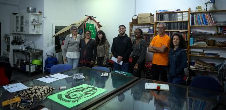 Integrantes de la cooperativa Les Juntes del barrio de la Florida de l'Hospitalet en una imagen de archivo&nbsp;