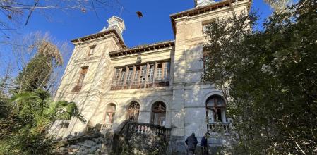 Villa Amalia, ubicada en la localidad de Solares (Cantabria)