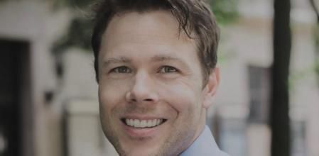 Jonathan Albright, analista de desinformación digital.