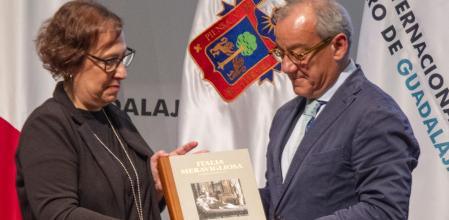 Un moment de la cerimònia del canvi d’estafeta