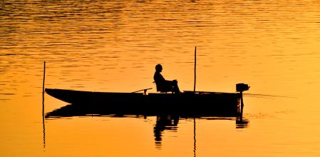 Esta expresión popular viene del comercio de los marineros durante el siglo XIX