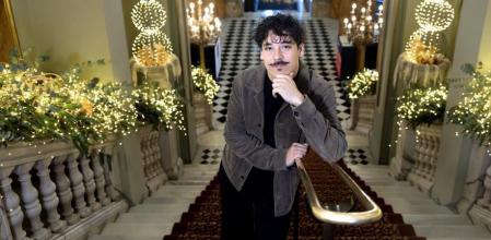 Entrevista al joven barítono barítono Jan Antem que hace de Belcore