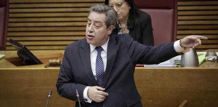 El portavoz de Vox en las Corts, José María Llanos, en el debate de este miércoles.