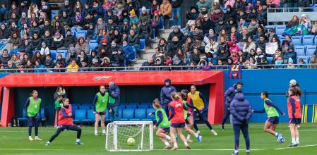 El femenino abrió sus puertas por primera vez con un entrenamiento festivo