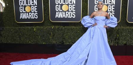 Lady Gaga lució en el 2019 un diseño azul en homenaje a Judy Garland en ‘Ha nacido una estrella’ (1954)&nbsp;