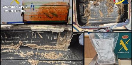 La maleta y la droga intervenida en El Prat