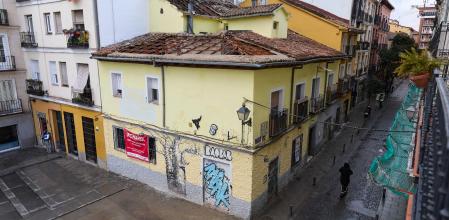 Vista panorámica del edificio en calle Cabestreros 1 y 3, en la capital.