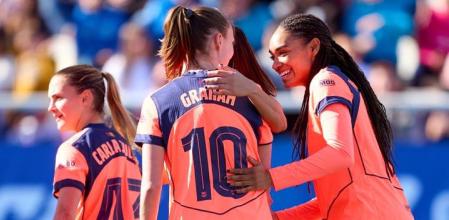 Graham Hansen regresó tras lesión anotando el 0-2