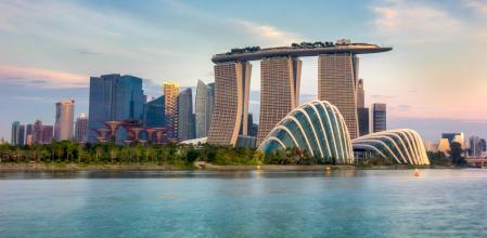 Singapur, una ciudad donde la arquitectura vanguardista convive con la naturaleza y el agua
