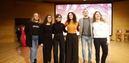 La ministra de Juventud, Sira Rigo (c), junto al coordinador federal de IU, Antonio Maíllo, y de Sumar, Lara Hernández, hoy en Zaragoza