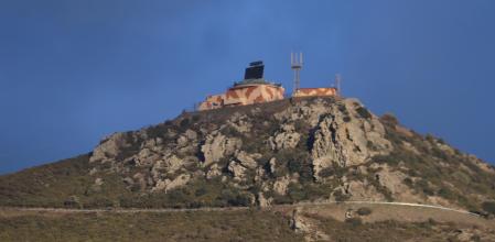 El radar del Pení de Roses sin la esfera metálica que le recubría&nbsp;
