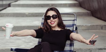 Morales siempre lleva una silla de playa en el maletero por si echa de menos el mar. “Cuando no puedo ir al mar me voy al río con ella”.&nbsp;