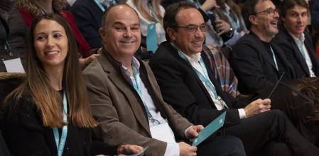 El secretario general de Junts, Jordi Turull, con la secretaria de organización, Judith Toronjo, y el presidente del Parlament, Josep Rull, este sábado en Vilanova i la Geltrú