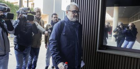 El exasesor del expresident de la Generalitat Carlos Mazón, Josep Lanuza, a su llegada al juzgado de Catarroja para declarar como testigo.&nbsp;