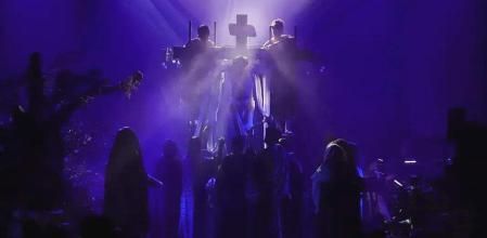 El Cos de Portants del Sant Crist preserva una tradición de más de 400 años que mezcla devoción, cultura popular y espectáculo