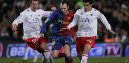 De los pies de Iniesta salieron tres de los cuatro goles del Barça