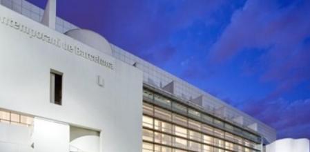 El Macba abre de noche, los jueves y viernes hasta las 24hs