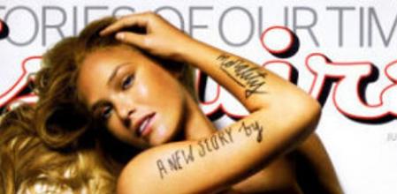 Bar Rafaeli, pintada con frases de Stephen King en la portada de 2009 de 'Esquire'