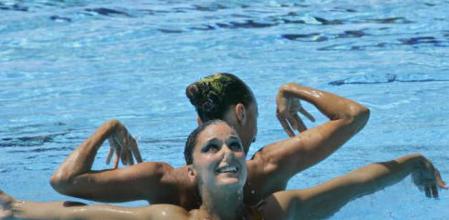 Gemma Mengual y Andrea Fuentes durante la final de Dúo Libre sincronizado en la final de