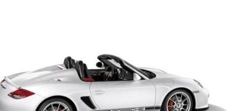 La carrocería del Spider es 20 mm más baja que la del Boxster y opcionalmente puede equiparse con discos de material cerámico