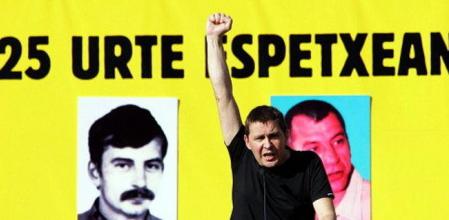 Arnaldo Otegi, lider de la ilegalizada Batasuna, durante el acto de homenaje al preso de ETA José Maria Sagardui, 