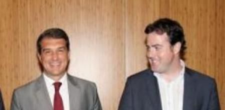 El ex presidente del FC Barcelona Joan Laporta (centro), junto al diputado de ERC Uriel Bertran (derecha) y el jurista y ex militante de CDC Alfons López Tena (izquierda).