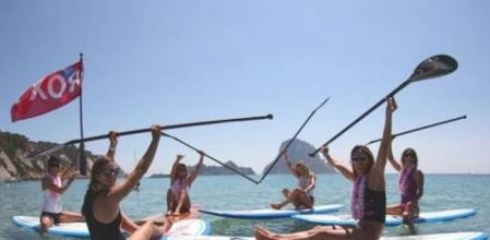 Las chicas 'Roxy', madrinas del SUP en España