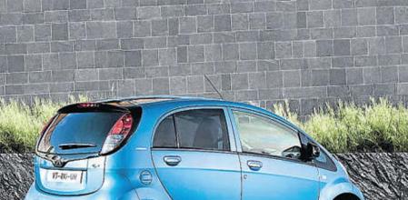 Peugeot asegura que costará 1,5 euros cada 100 kilómetros y su batería de última generación proporciona una autonomía de 150 kilómetros