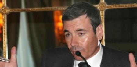 El líder de los socialistas madrileños, Tomás Gómez, en un momento de su intervención en el foro Tribuna Barcelona