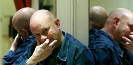 El escritor británico Nick Hornby durante la presentación, en Barcelona, de su última novela, 'Juliet, desnuda'