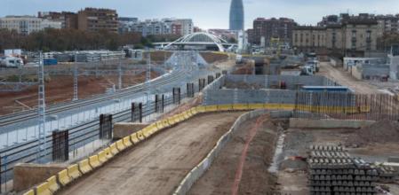Aspecto de los terrenos sobre los que se alzará la estación de la Sagrera, cuya entrada en servicio se prevé para el 2016