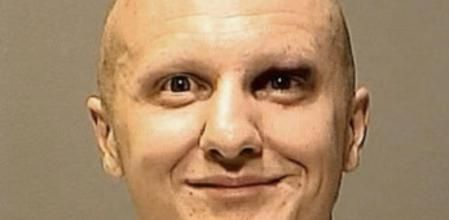 Foto facilitada por la oficina del Sheriff del condado de Pima del acusado de tirotear a la congresista Giffords