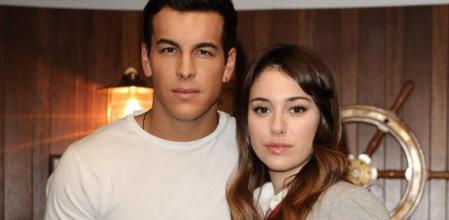 Los actores Mario Casas y Blanca Suárez en la presentación de la nueva ficción de Antena 3, 'El barco'