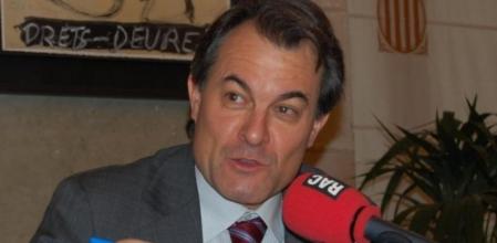 Artur Mas, durante la entrevista en el programa El Món a RAC 1