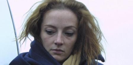 Florence Cassez en el 2005, tras ser detenida por la policía; dice que no sabía que su novio era un capo