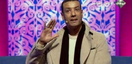 Hashim Al Gakh recitando uno de sus poemas en el programa 'Prince of poet'