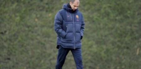 Pep Guardiola, durante el entrenamiento del lunes en la cidad deportiva Joan Gamper