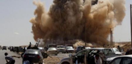 Las tropas leales a Gadafi siguen bombardeando y causando decenas de muertos en la ciudad libia de Misrata